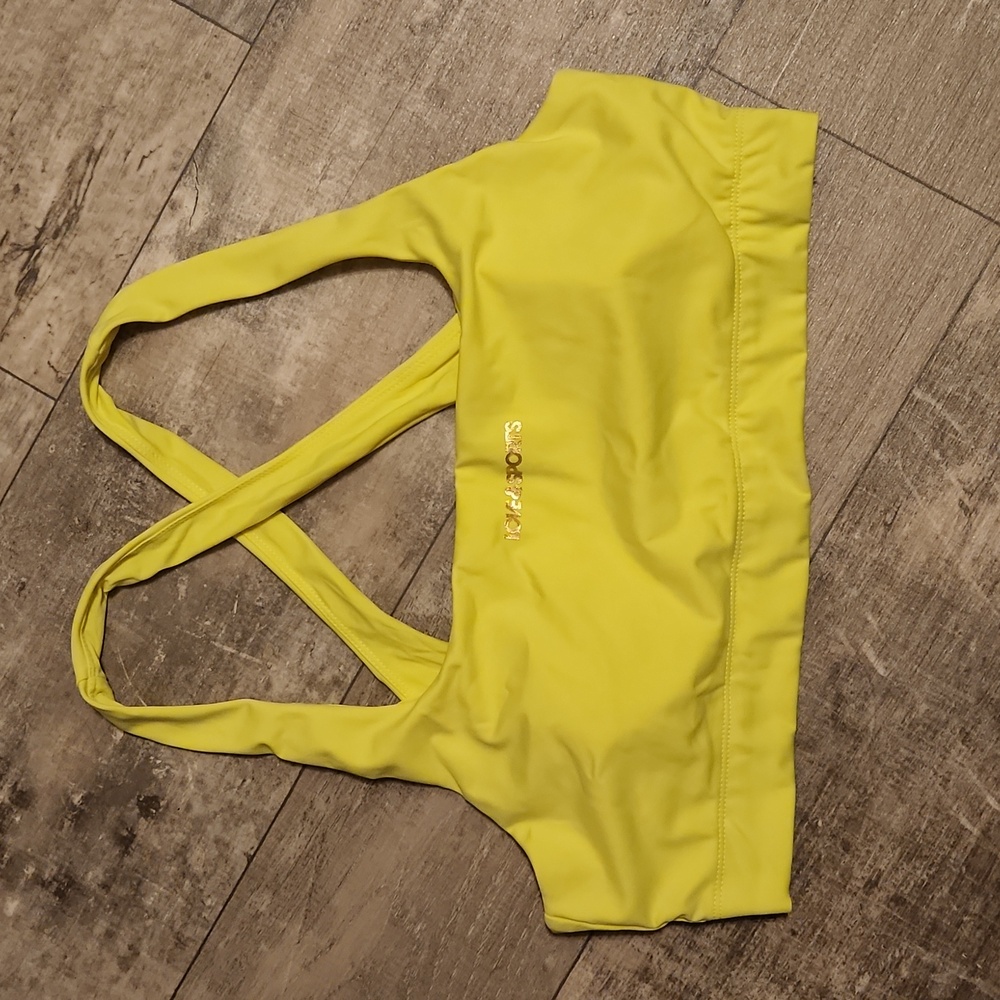 NWOT Love & Sports Sports Bra with Removable Pads